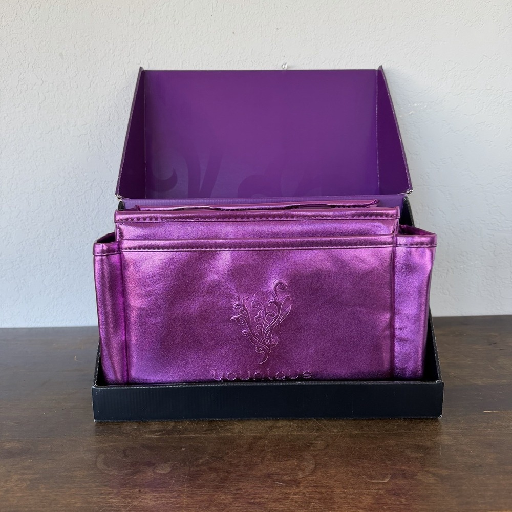 Younique Metallic Purple Presenter Kit Makeup Pocket Business Bag New‎ In Box